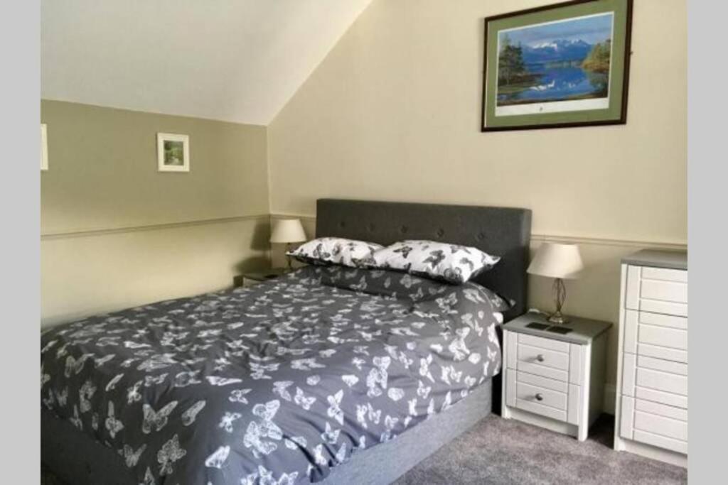 Twostones Self Catering Cottage Арочар Екстериор снимка